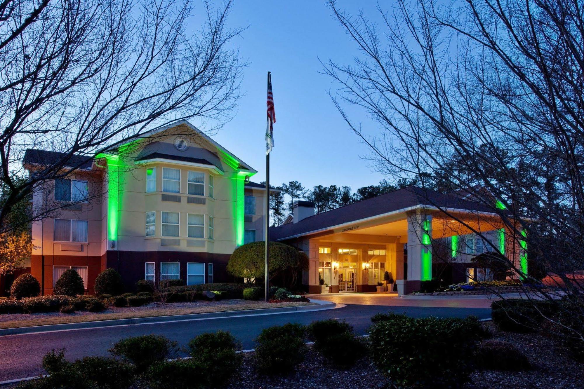 Holiday Inn Hotel And Suites Peachtree City By Ihg Екстериор снимка